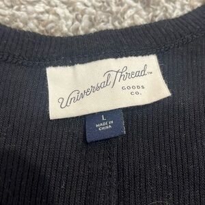 Universal Thread long sleeve